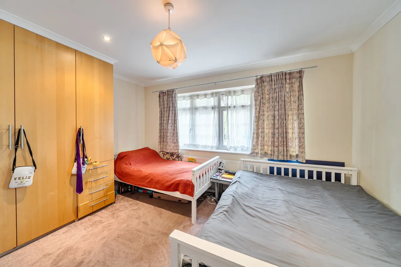 Uxbridge Road, Harrow, HA3, photo 8