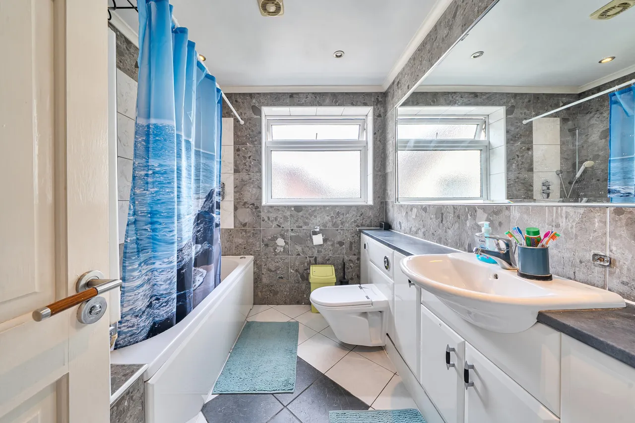 Uxbridge Road, Harrow, HA3, photo 9