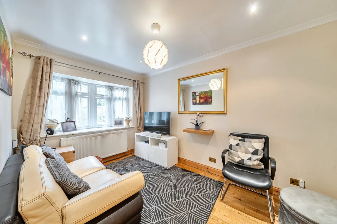 Uxbridge Road, Harrow, HA3, photo 13