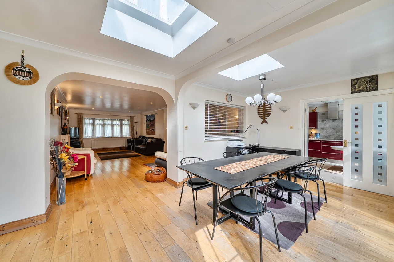 Uxbridge Road, Harrow, HA3, photo 16