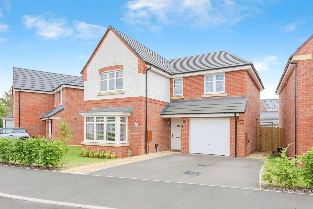 4 bed house for sale — Battalion Drive, SUTTON COLDFIELD