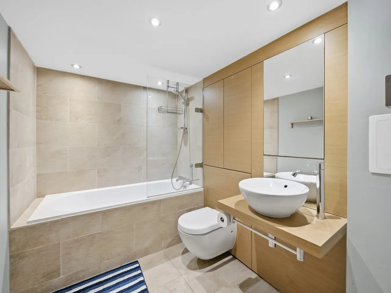 Simpson Loan, Quartermile, EH3, photo 16