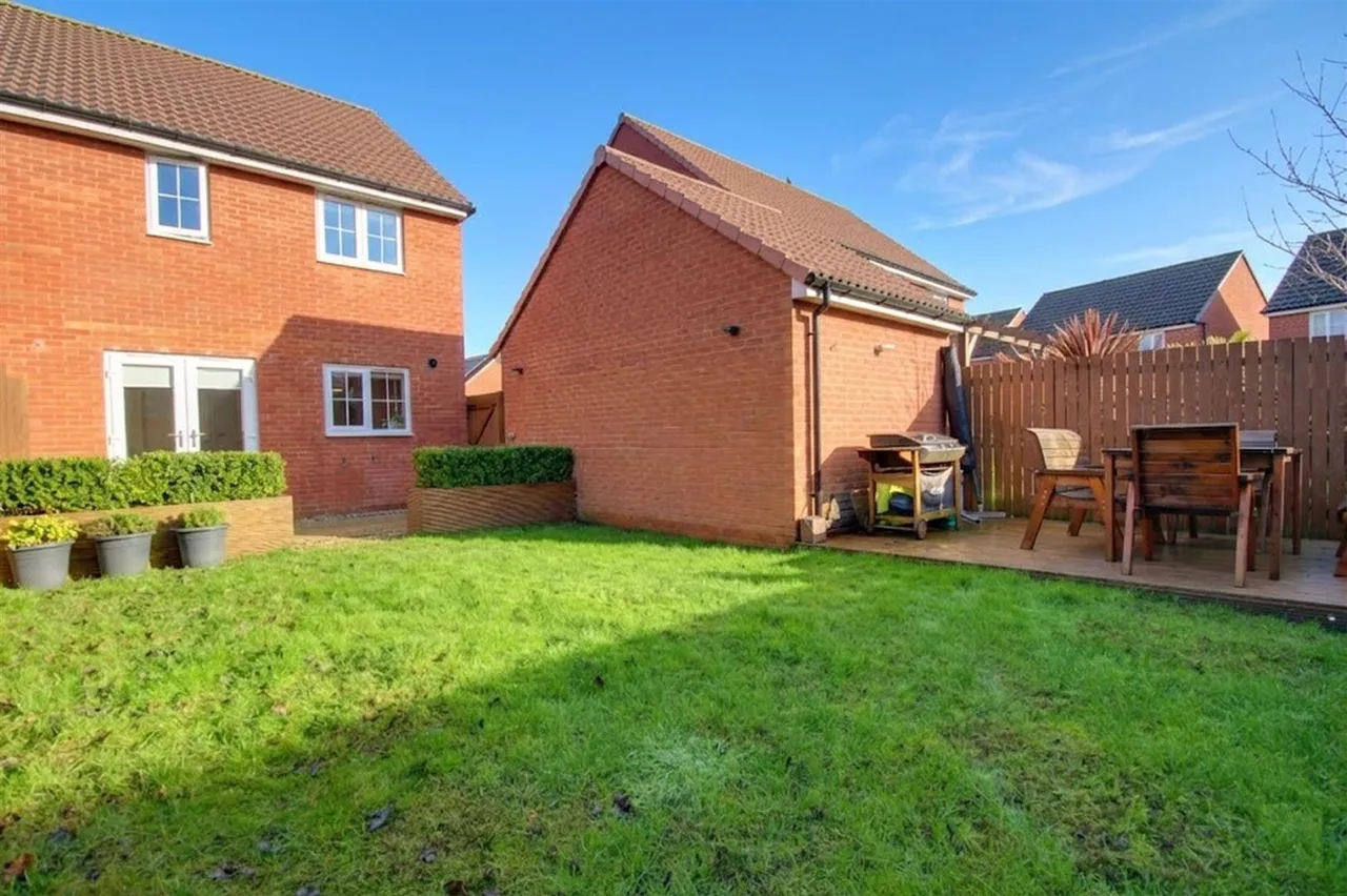 Dunnock Drive, Beverley, photo 17