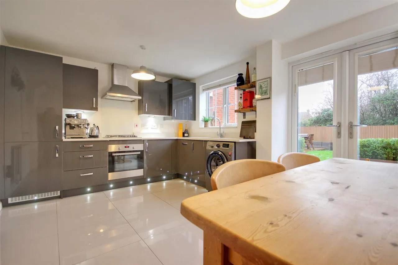 Dunnock Drive, Beverley, photo 3