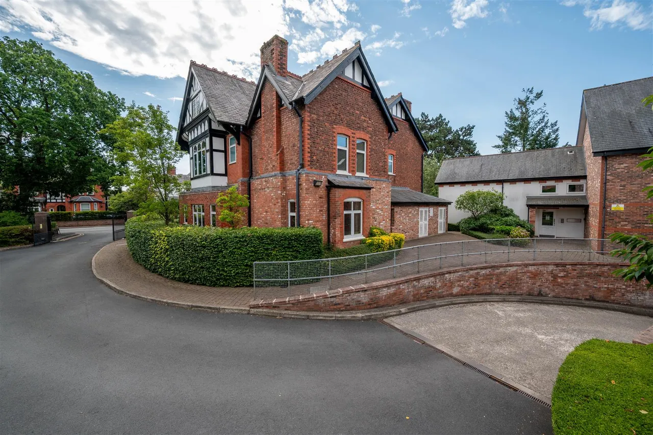 Wolf Grange, Altrincham, WA15, photo 17