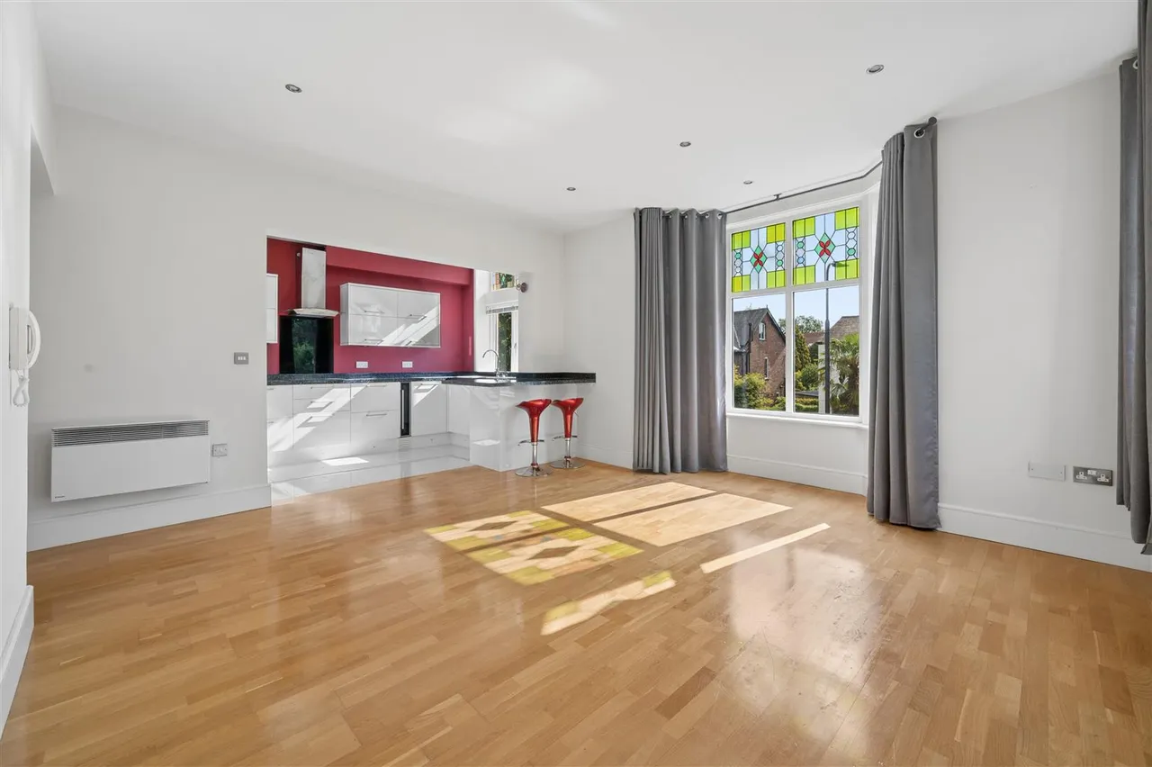 Wolf Grange, Altrincham, WA15, photo 3