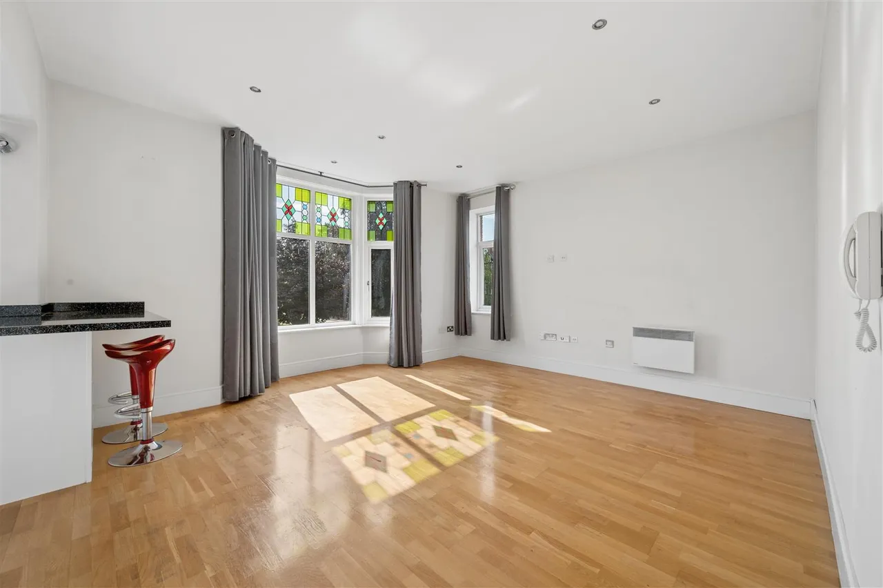 Wolf Grange, Altrincham, WA15, photo 4