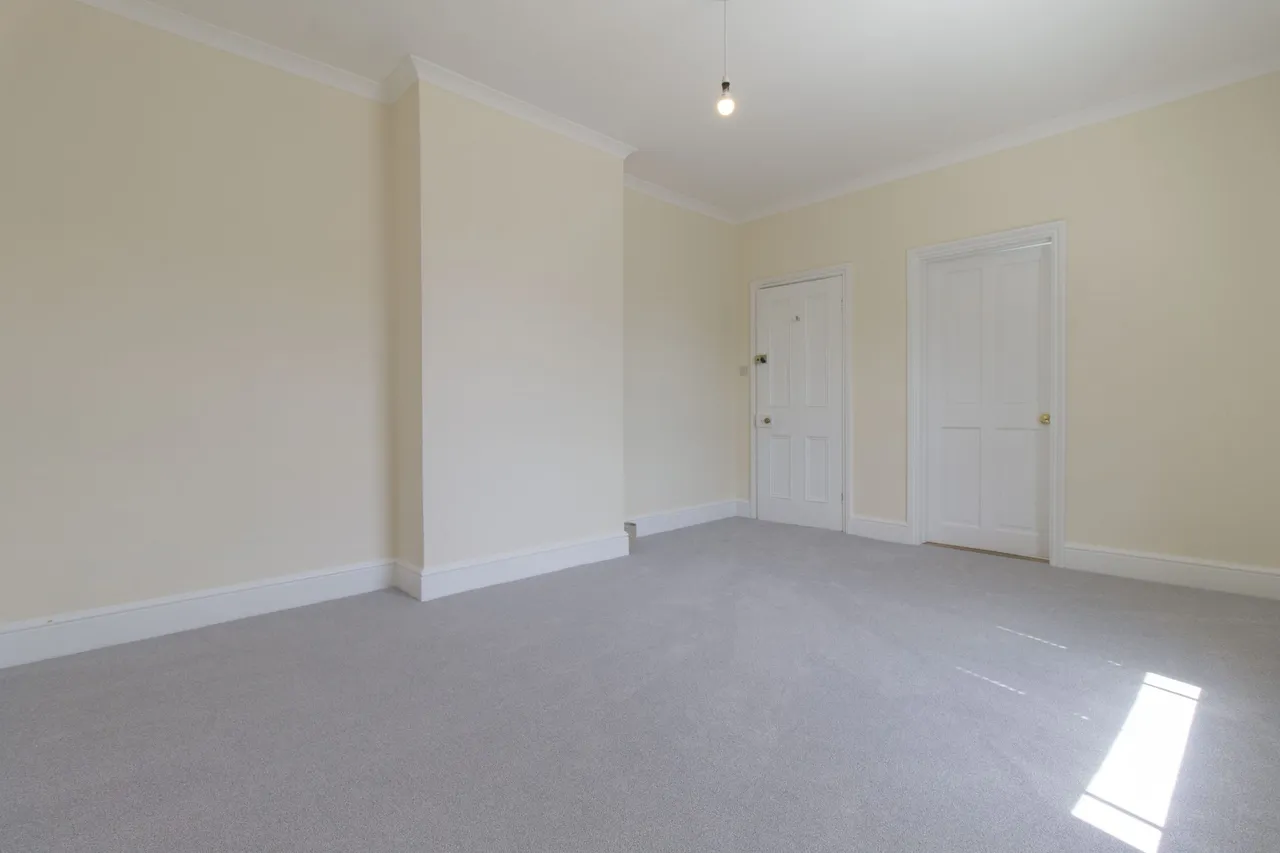 Carisbrooke, Pinewood Hill, Fleet, GU51 3AW, photo 13
