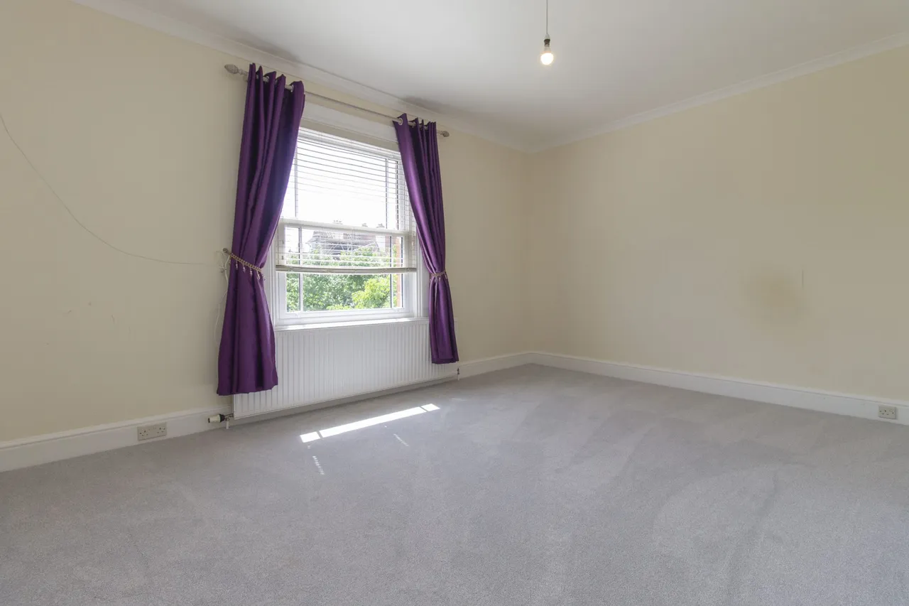 Carisbrooke, Pinewood Hill, Fleet, GU51 3AW, photo 12