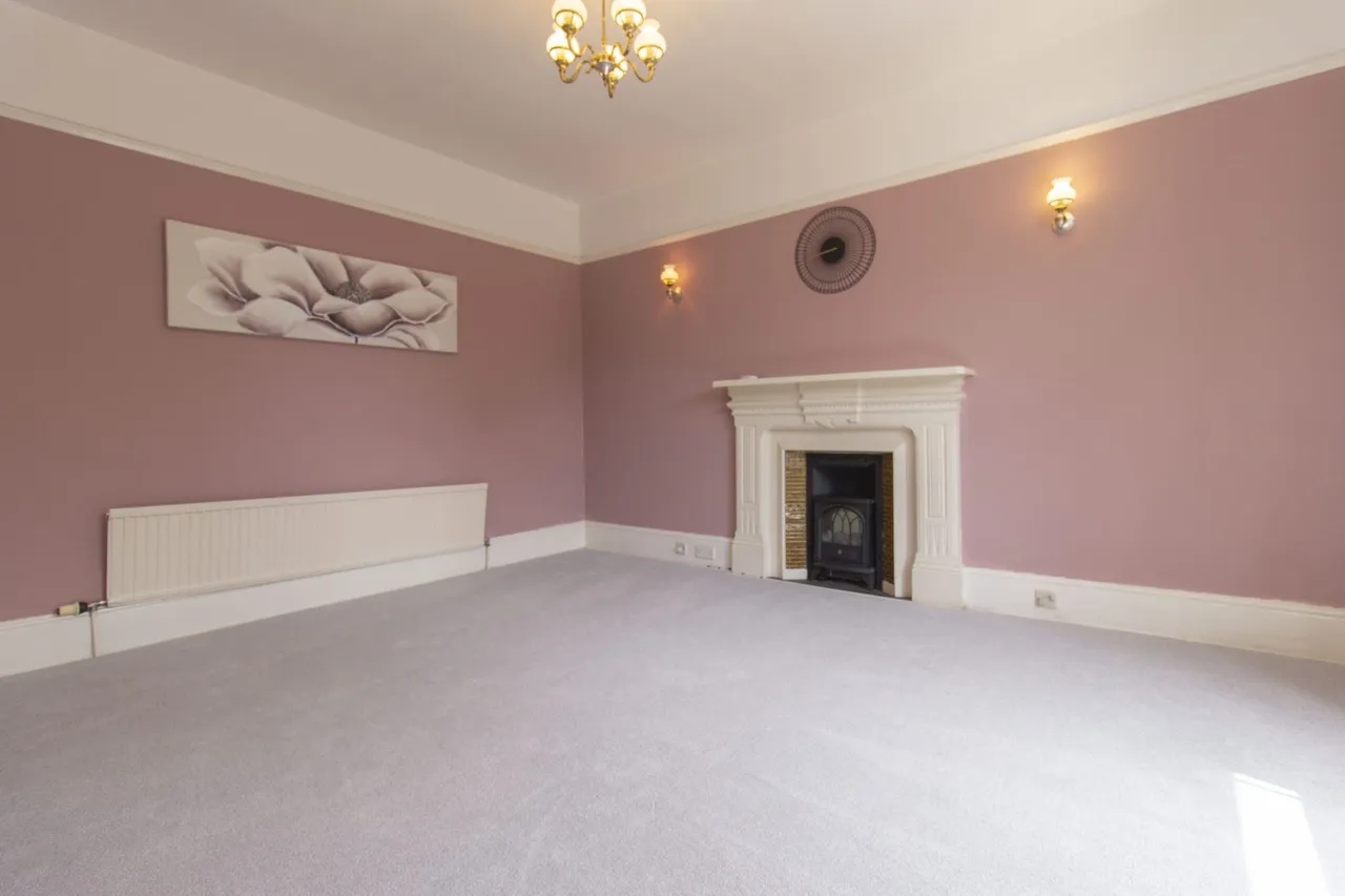Carisbrooke, Pinewood Hill, Fleet, GU51 3AW, photo 5