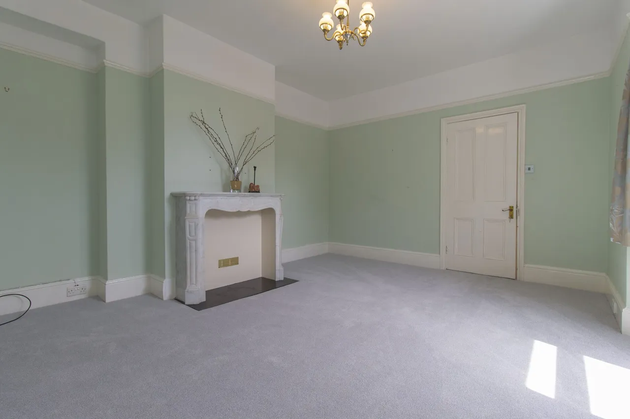 Carisbrooke, Pinewood Hill, Fleet, GU51 3AW, photo 3
