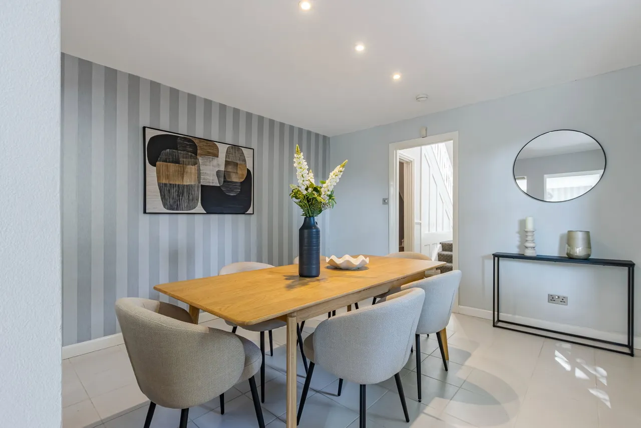 Bath Road, London, W4, photo 6