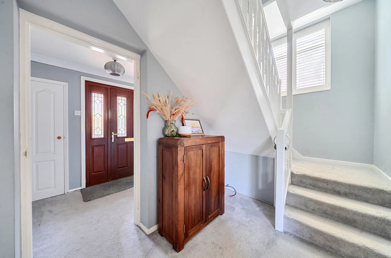 Cranmore Lane, Aldershot, Hampshire, GU11 3BD, photo 4