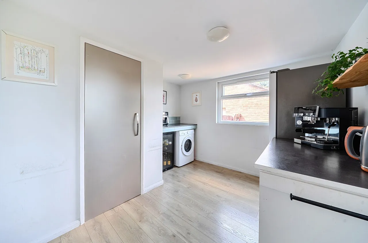 Cranmore Lane, Aldershot, Hampshire, GU11 3BD, photo 11