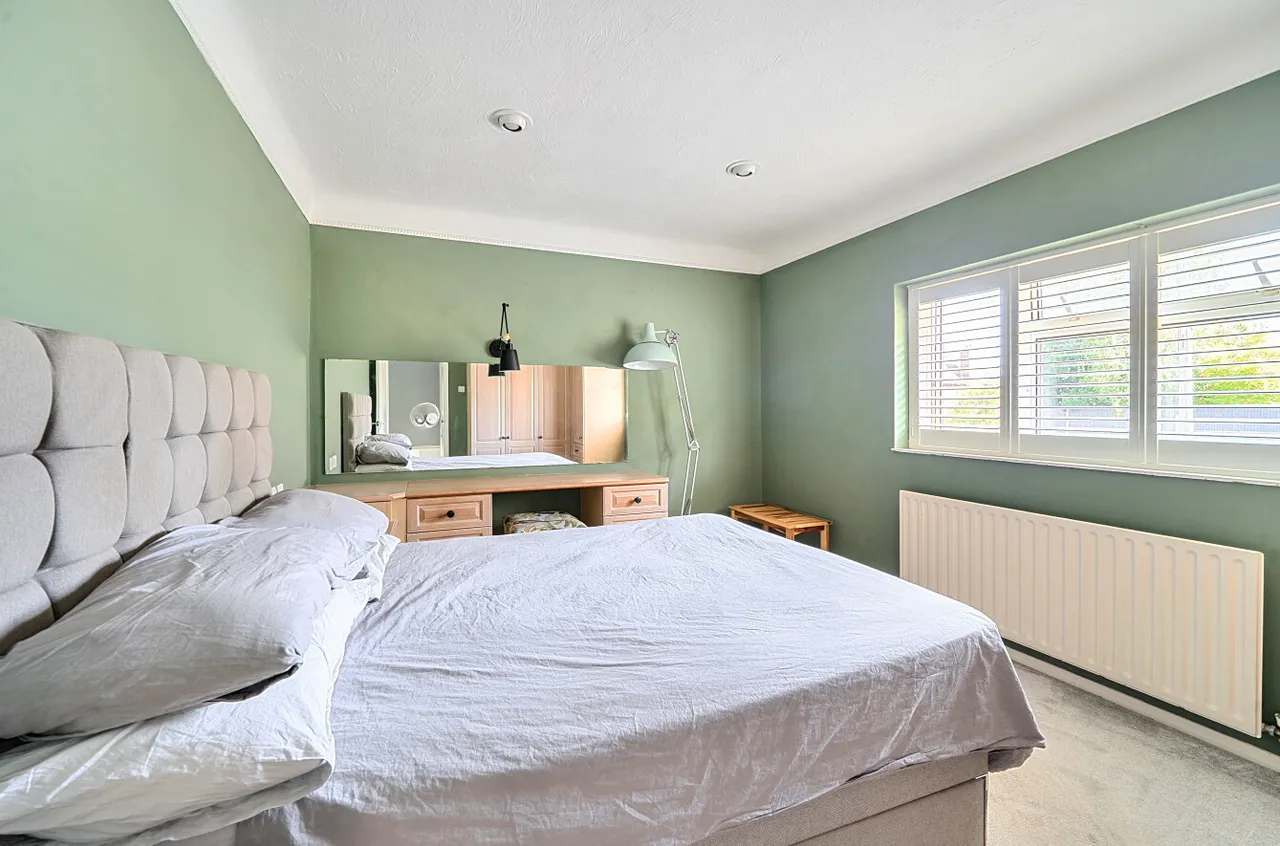 Cranmore Lane, Aldershot, Hampshire, GU11 3BD, photo 17
