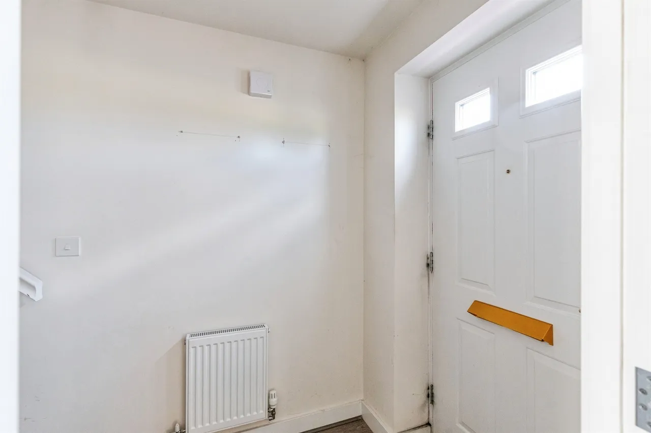 Sapphire Street, Irthlingborough, NN9, photo 3