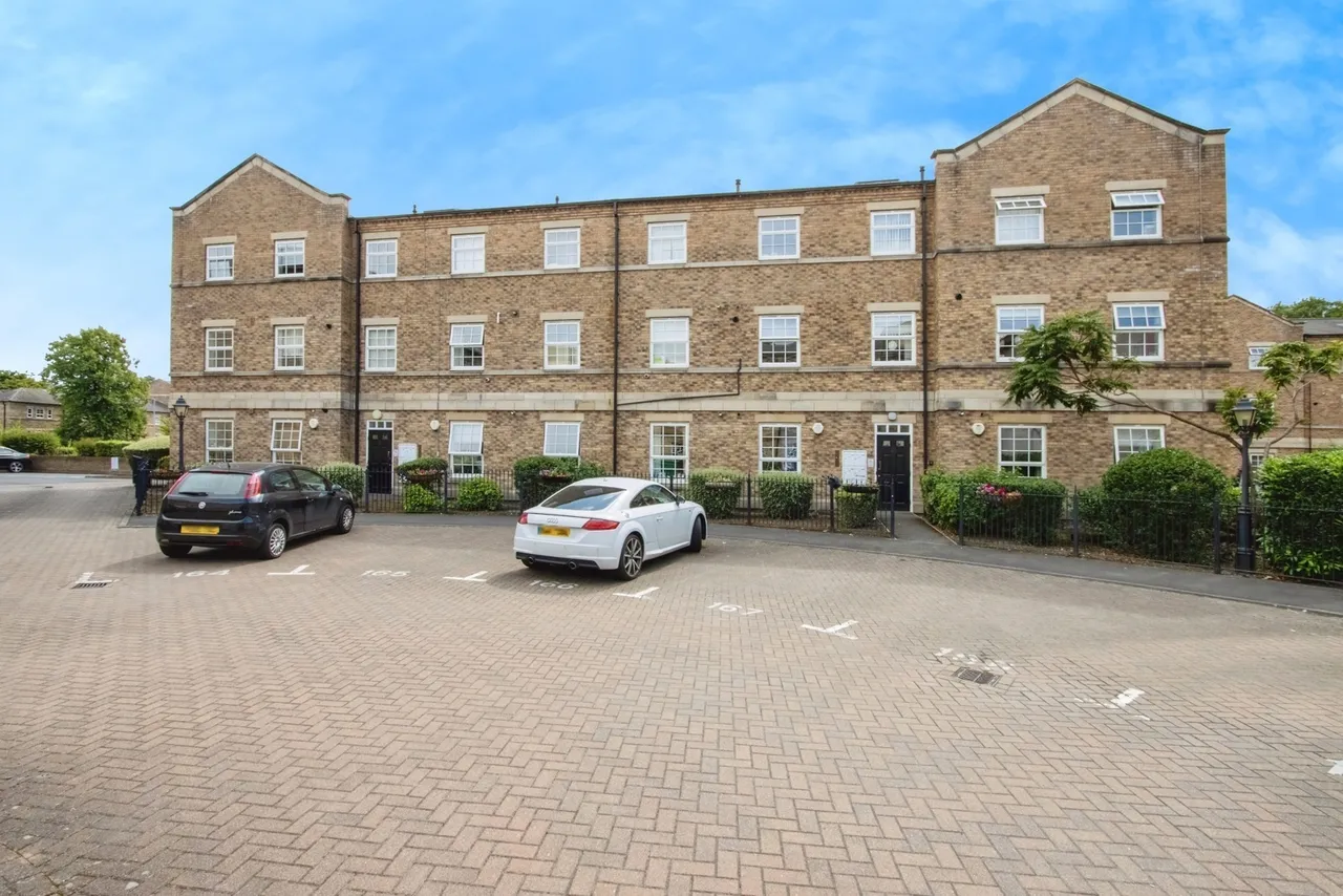 Chaloner Grove, Wakefield, West Yorkshire, WF1, photo 11
