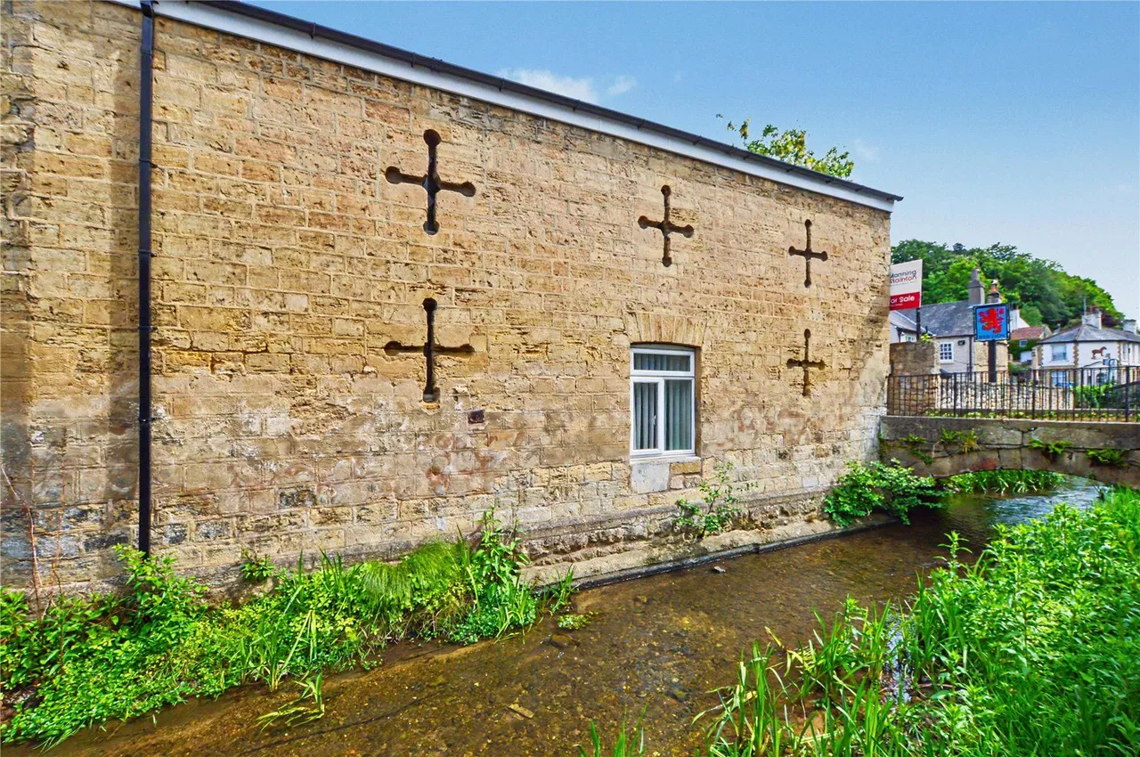 Carr Beck Close, Bramham, LS23, photo 2