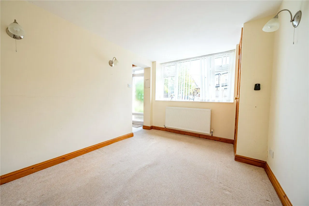 Carr Beck Close, Bramham, LS23, photo 6