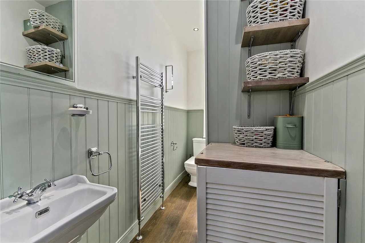 Upper Richmond Road West, East Sheen, SW14, photo 8