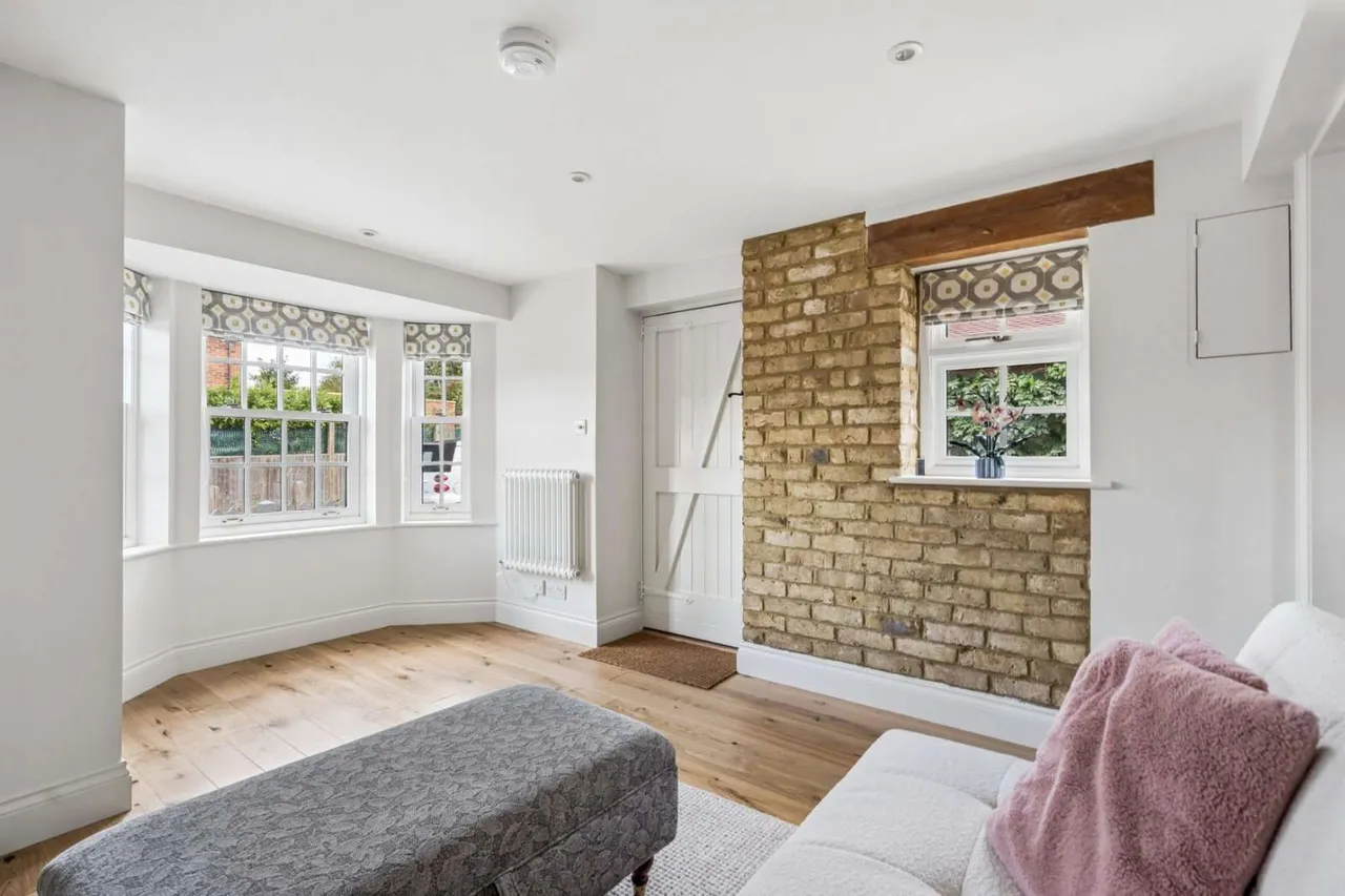 Waltham Road, White Waltham, SL6, photo 19