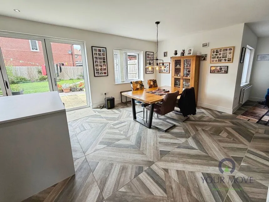 Jade Close, Newhall, DE11, photo 12