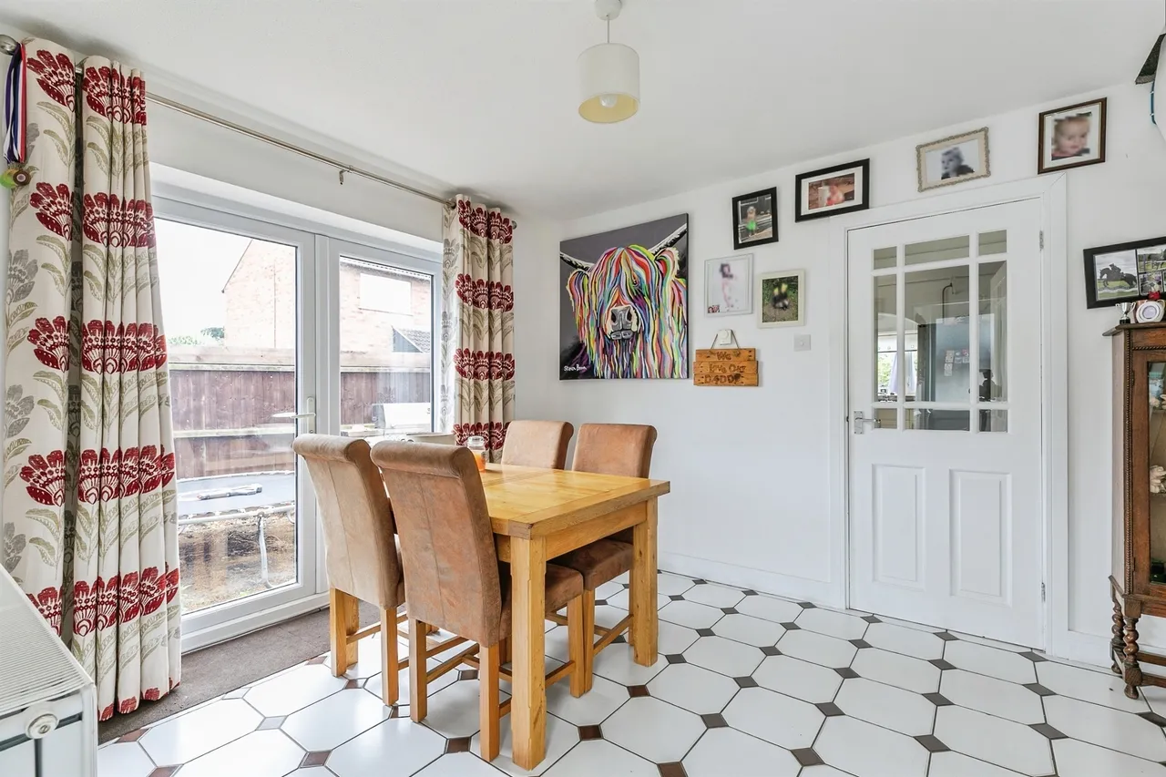 Elm Road, Peterborough, PE7, photo 5