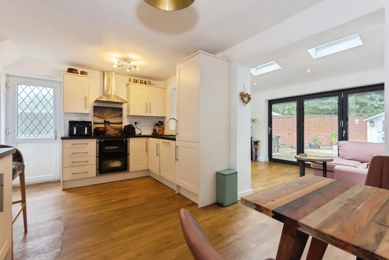 Rosse Court, Solihull, B92, photo 4