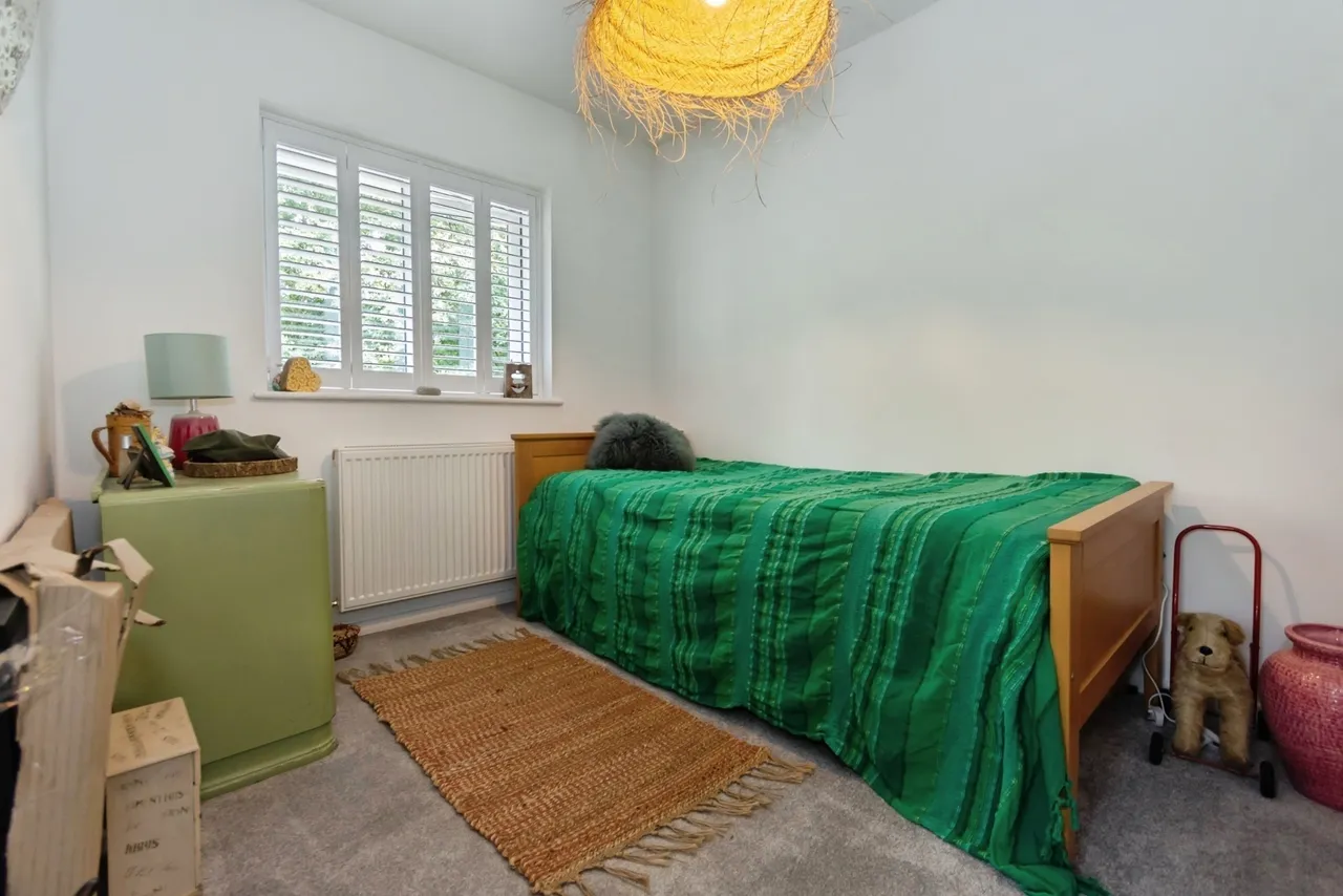 Rosse Court, Solihull, B92, photo 13