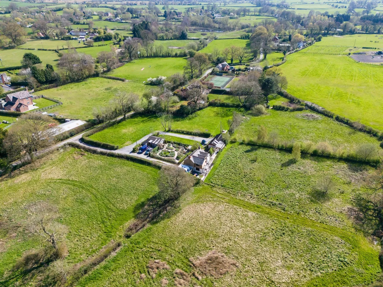 Ellesmere, SY12, photo 32