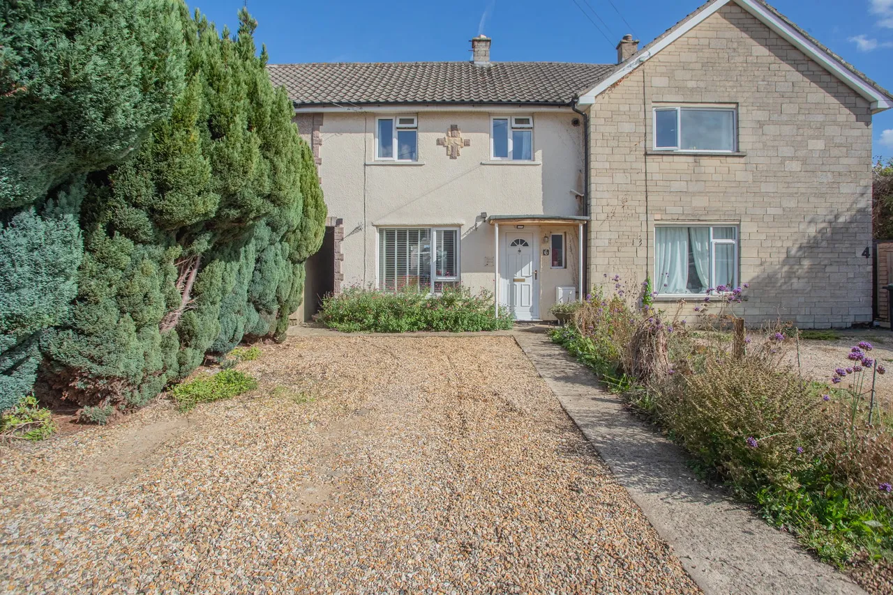 2 bed house for sale, Manor Road, Chippenham