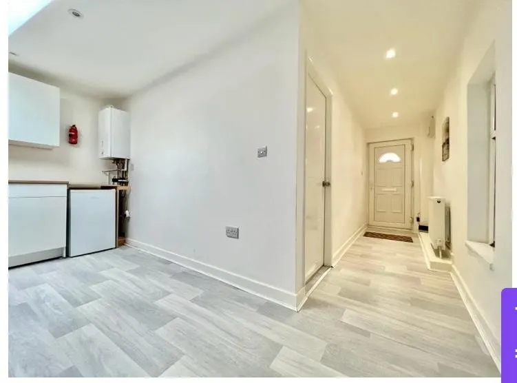 Shere Road, Ilford, IG2, photo 4