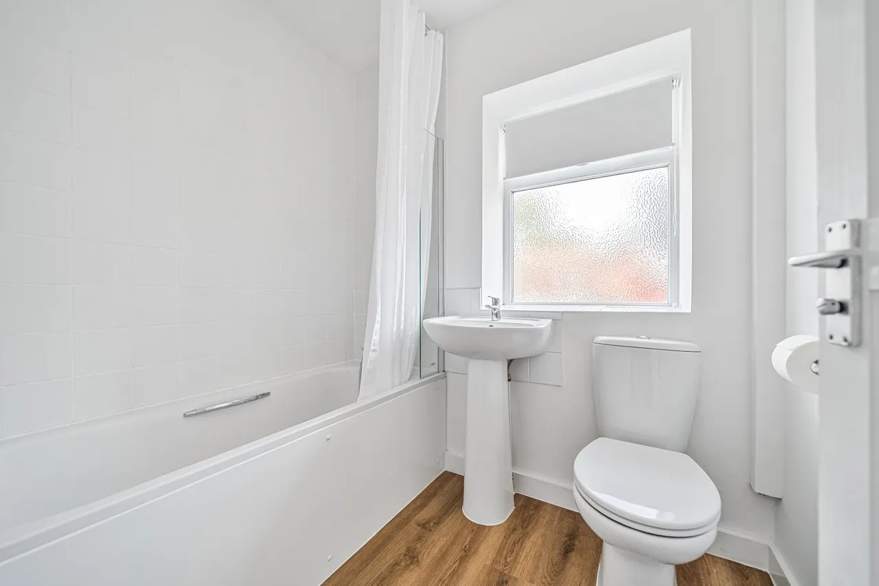 Leybourne Road, Rochester, ME2, photo 5