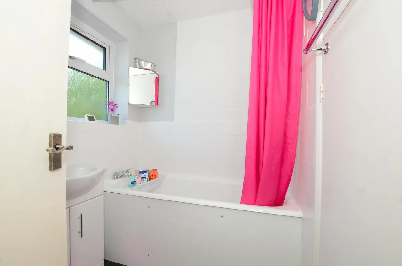 Roxeth Green Avenue, Harrow, HA2, photo 15