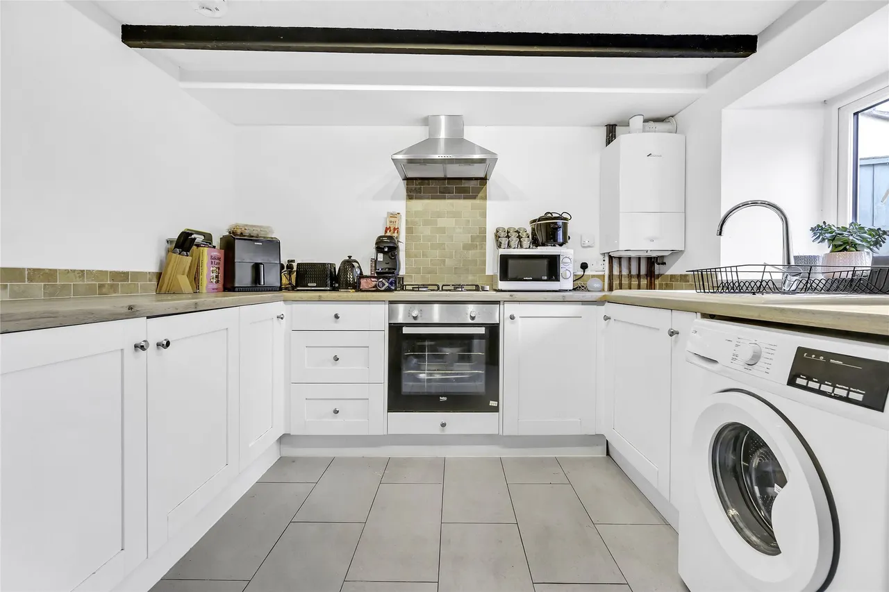 Broad Lane, Yate, BS37 7LB, photo 2