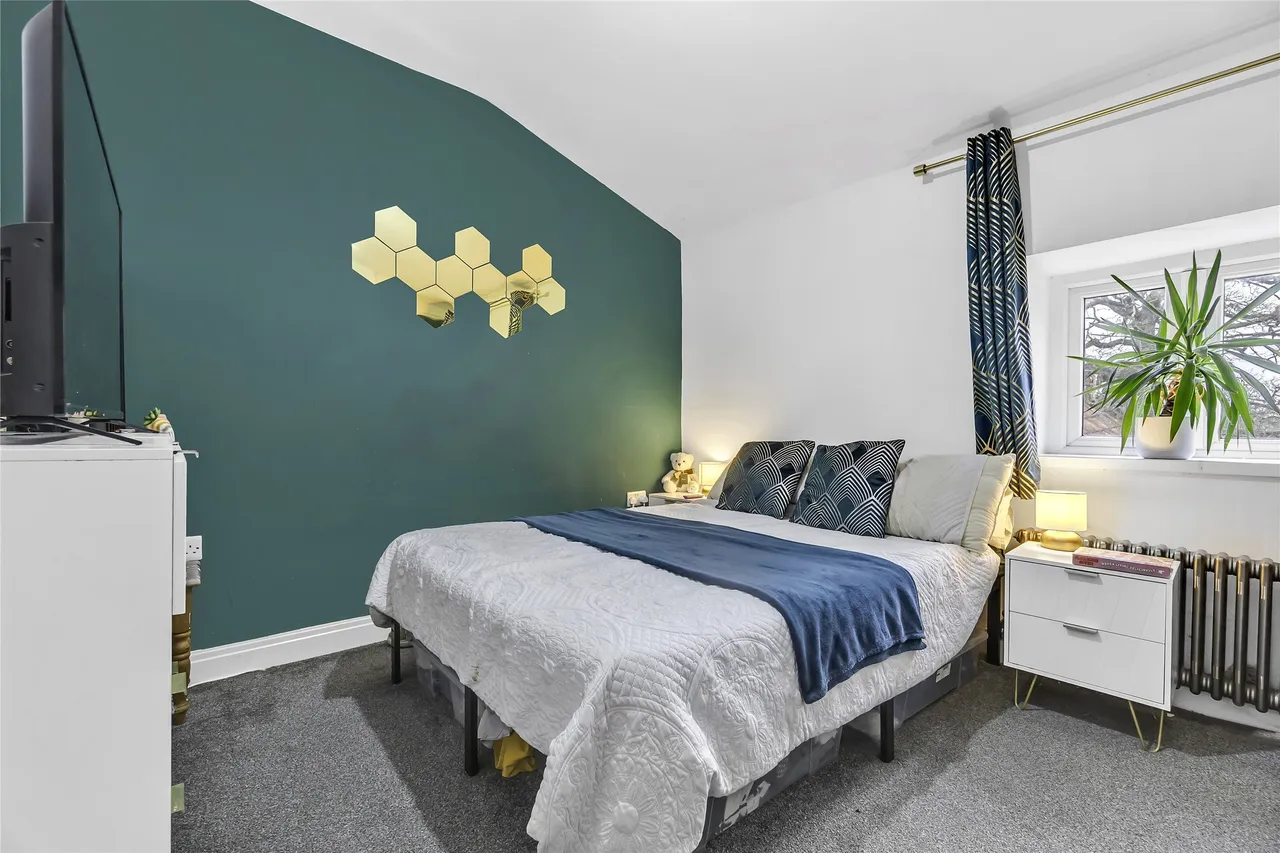 Broad Lane, Yate, BS37 7LB, photo 4
