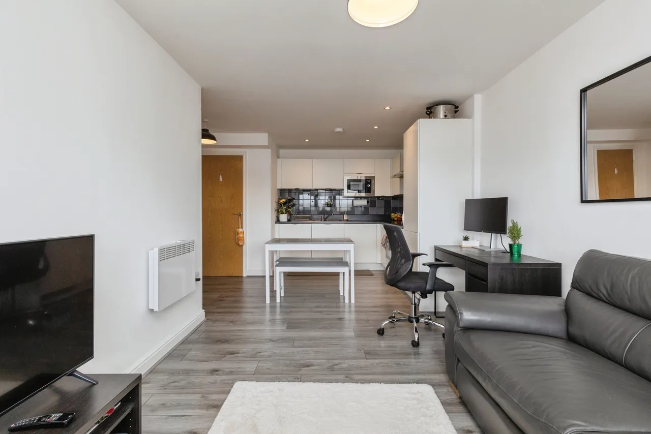 Whitchurch Lane, Bristol, BS14, photo 4