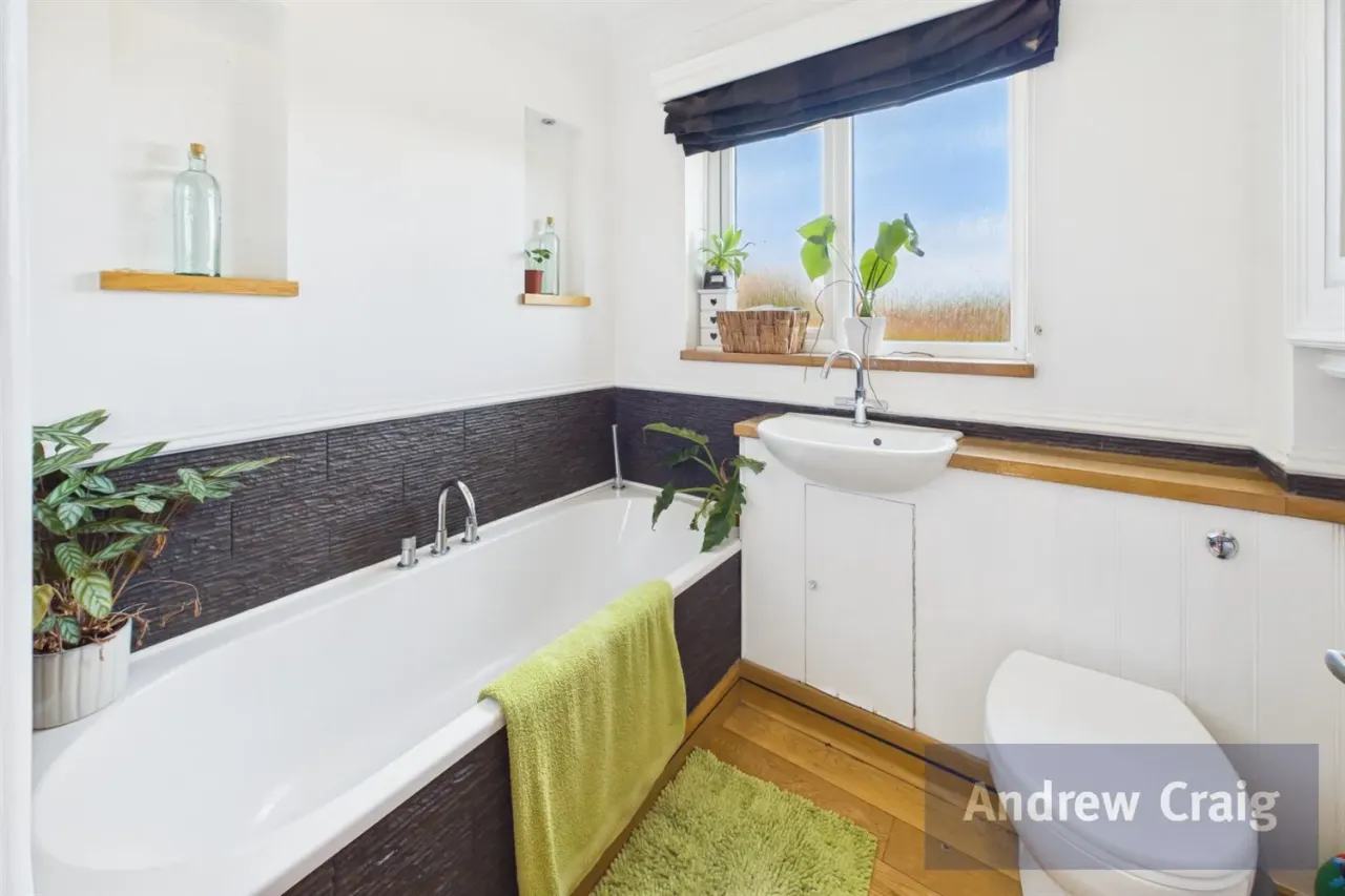 Leander Drive, Boldon Colliery, NE35, photo 11