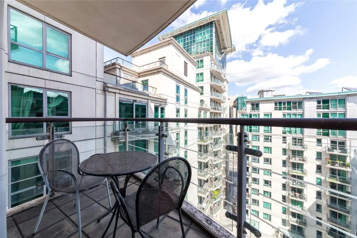 Drake House, London, photo 12