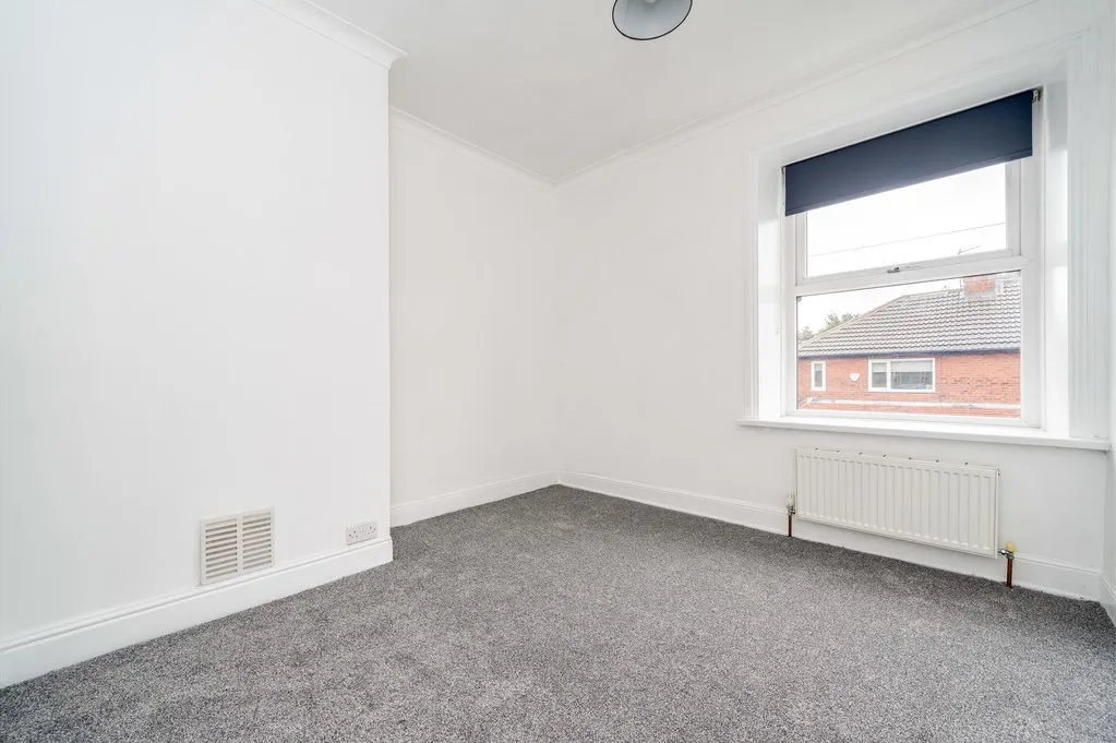 Moorlands Road, Birkenshaw, BD11, photo 6