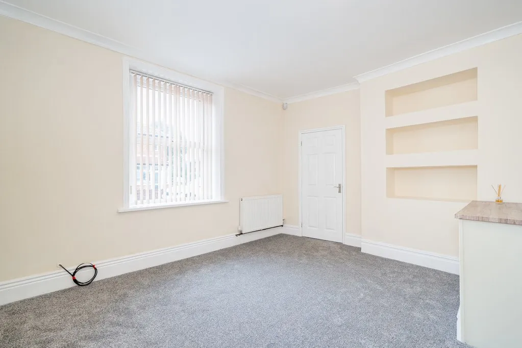 Moorlands Road, Birkenshaw, BD11, photo 11