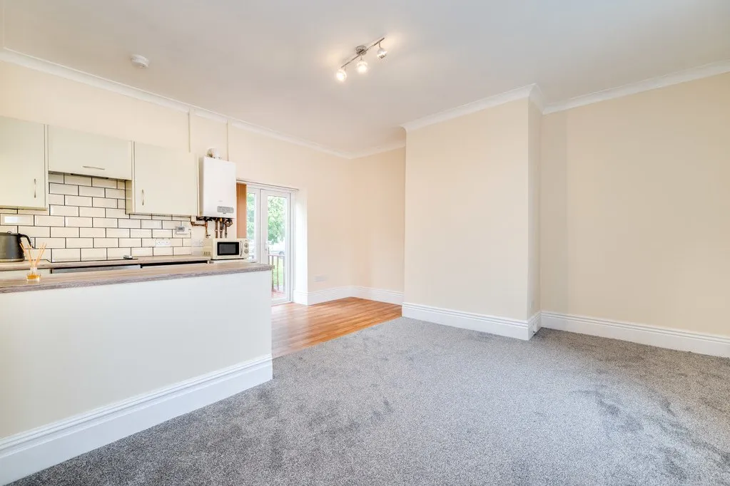 Moorlands Road, Birkenshaw, BD11, photo 9