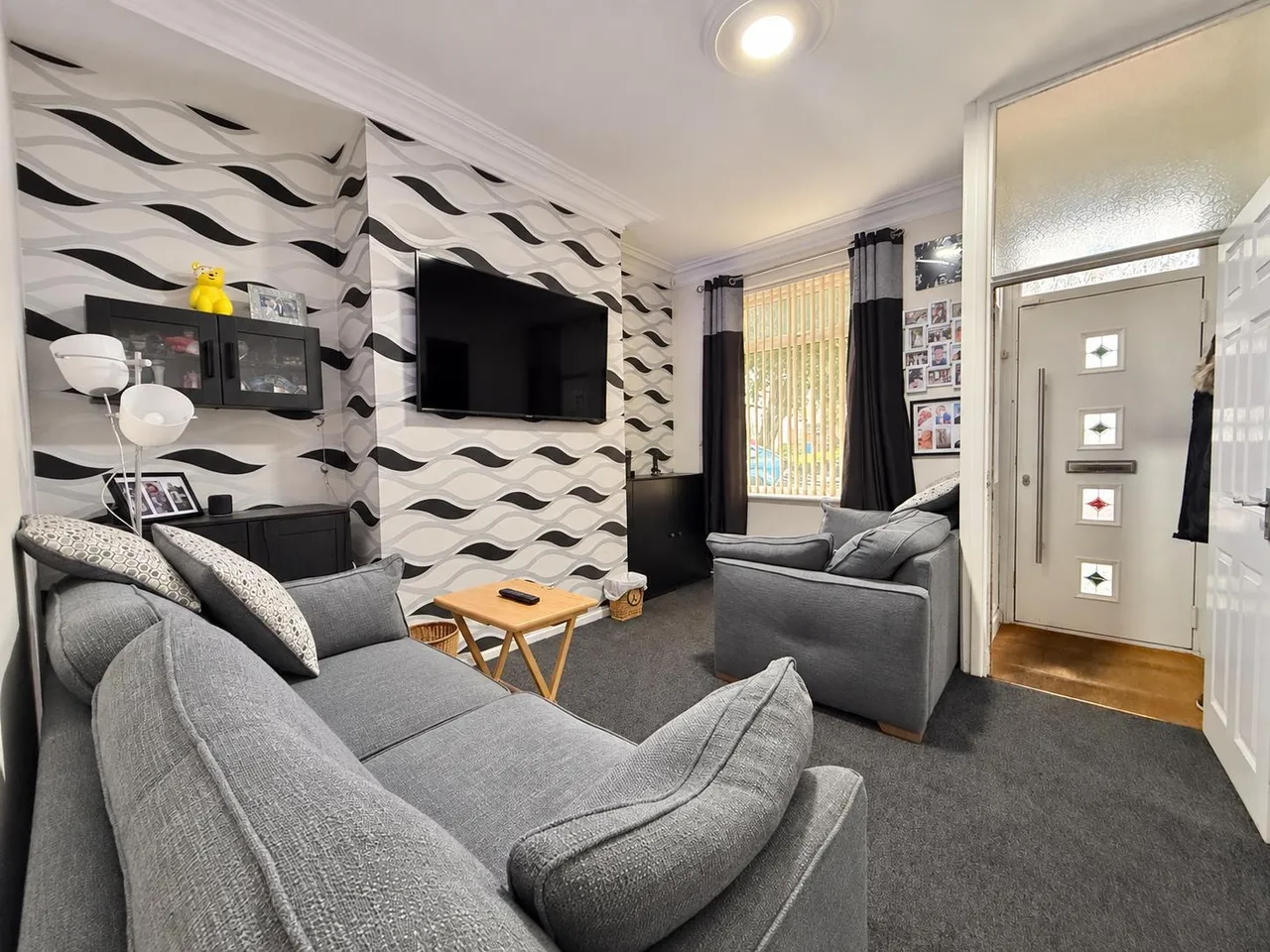 Bank Street, Audenshaw, M34, photo 2