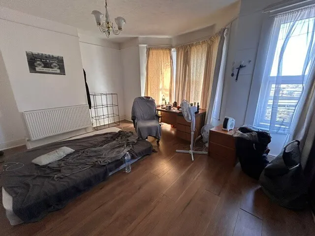 Crawley Green Road, Luton, Beds, photo 6