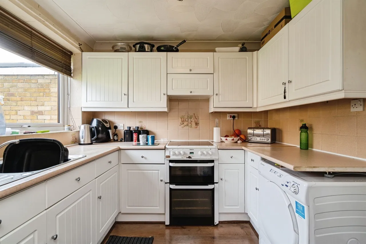 Edinburgh Avenue, Gorleston, Great Yarmouth, photo 5