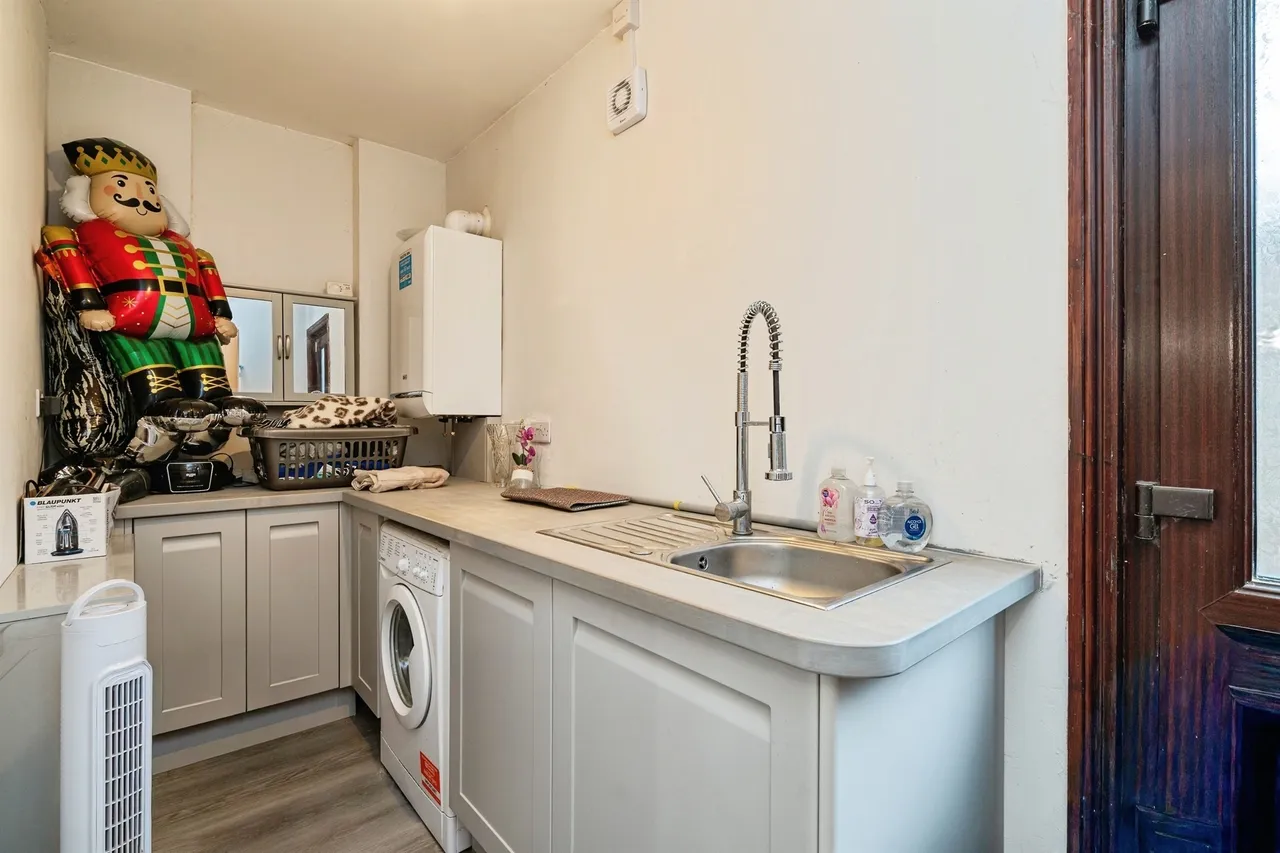 Burgh Road, Gorleston, Great Yarmouth, photo 12