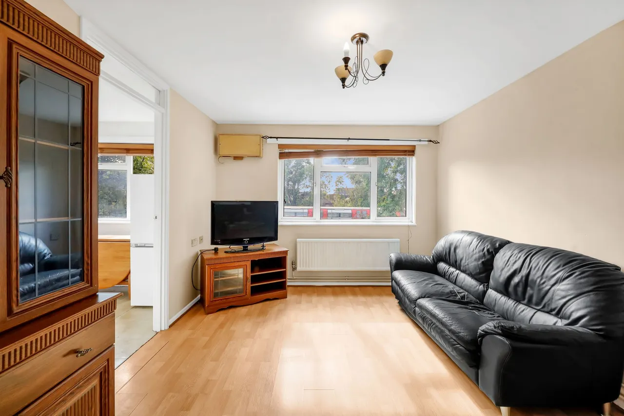 Marley Walk, London, NW2, photo 8