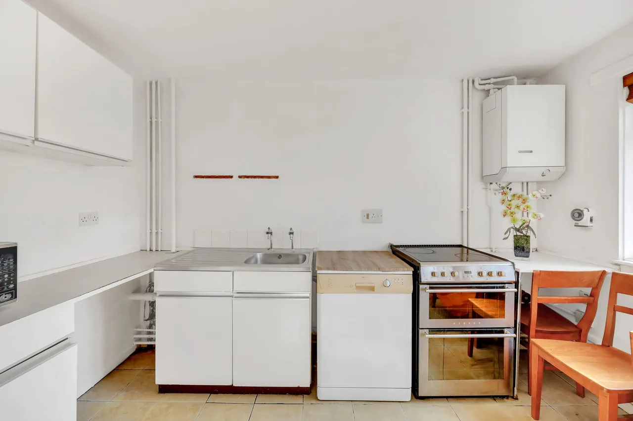 Marley Walk, London, NW2, photo 10