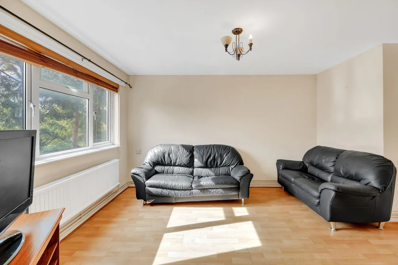 Marley Walk, London, NW2, photo 12