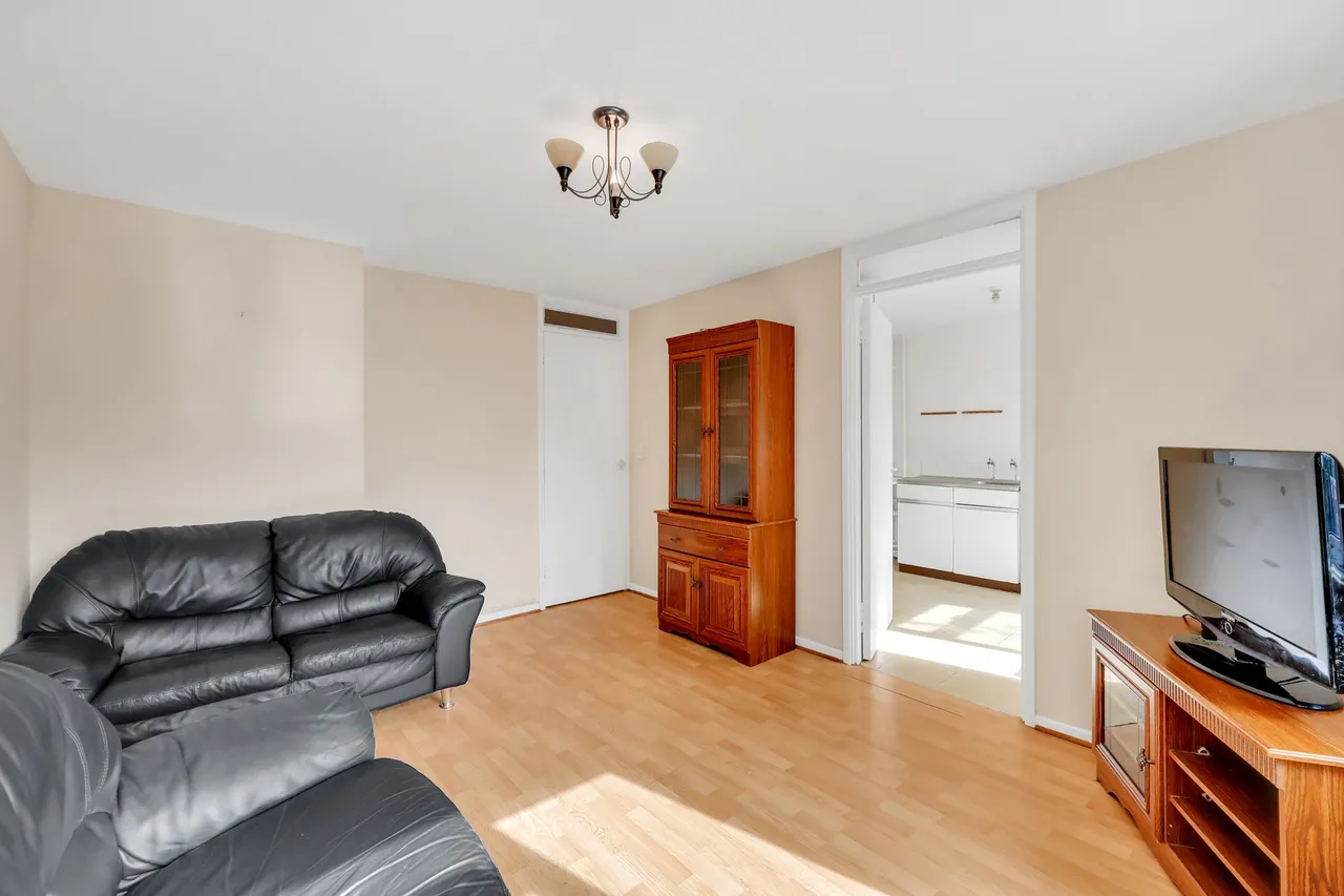 Marley Walk, London, NW2, photo 9
